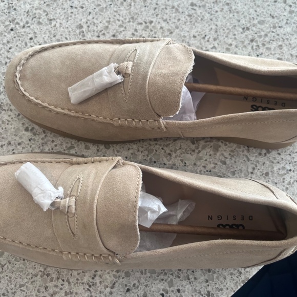 Men’s shoes - Picture 4 of 4